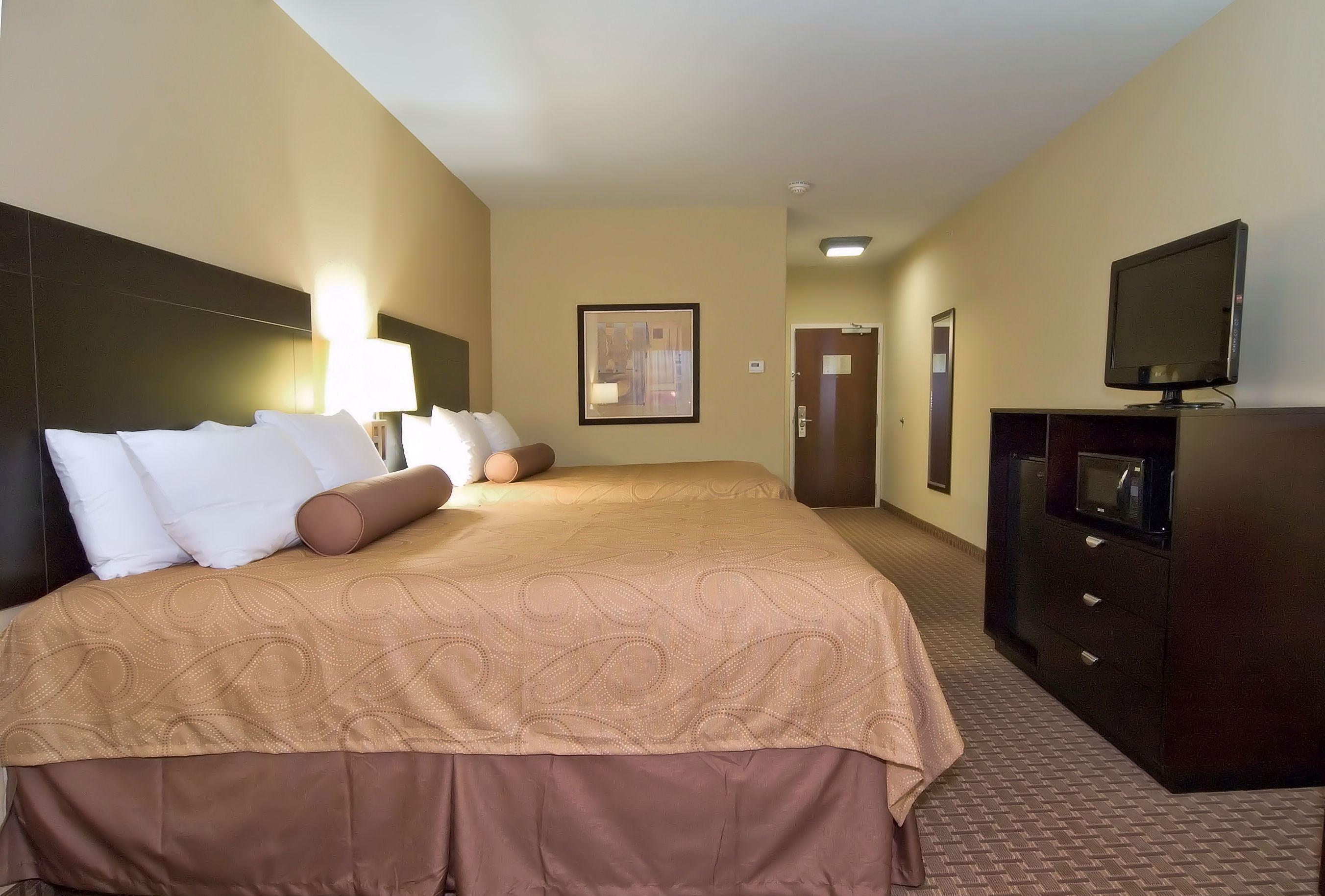 Best Western Bastrop Pines Inn Bilik gambar