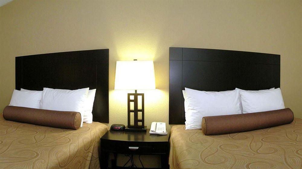 Best Western Bastrop Pines Inn Luaran gambar