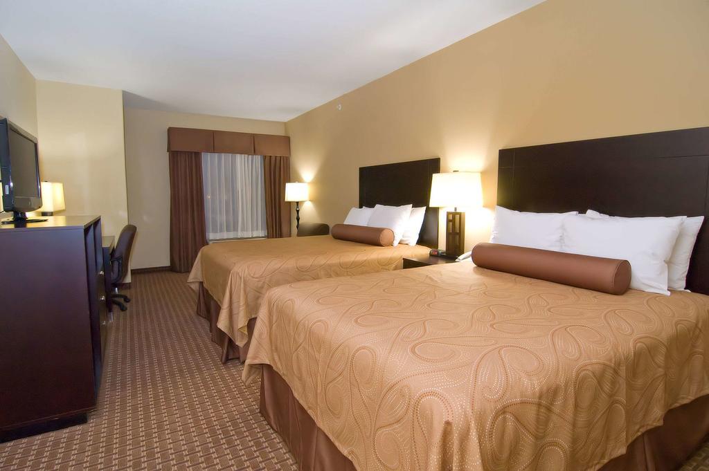Best Western Bastrop Pines Inn Luaran gambar