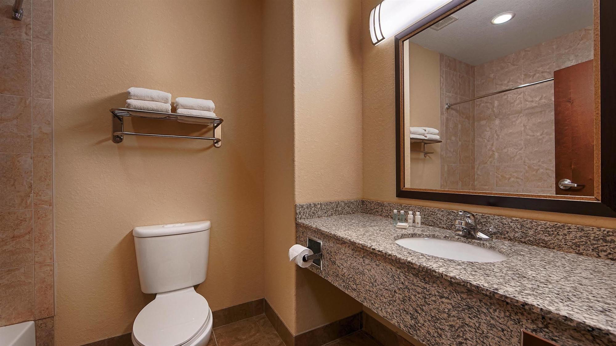 Best Western Bastrop Pines Inn Luaran gambar